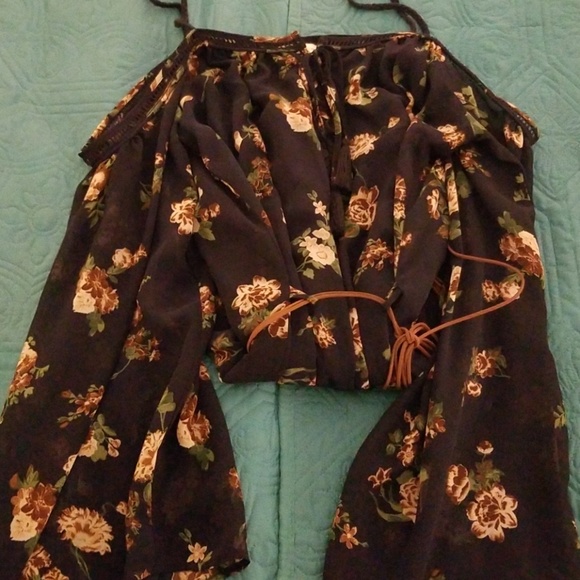 Large Flowy Floral Dress - Picture 4 of 5